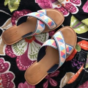 Toms sandals
